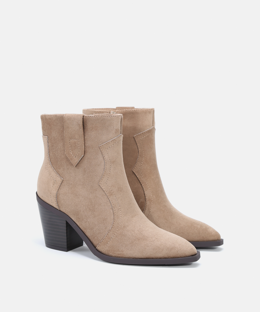 Botines cowboy  tacón